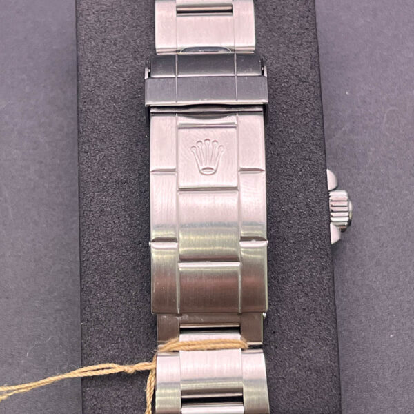 Rolex Sea-Dweller 4000 40MM Black Dial Oyster Bracelet (16600)