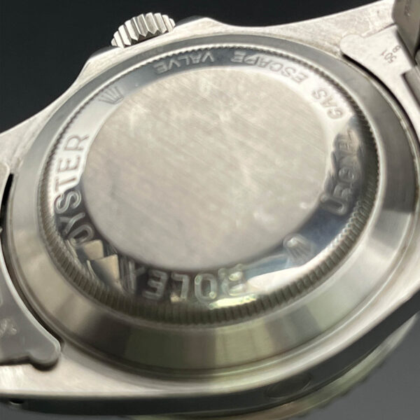 Rolex Sea-Dweller 4000 40MM Black Dial Oyster Bracelet (16600)